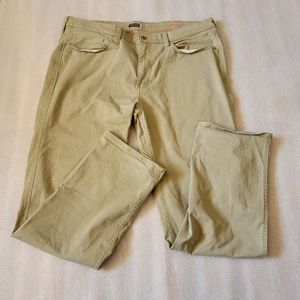 DOCKERS Men's Khaki Flat Front Classic Fit Pants Size 38x32.
